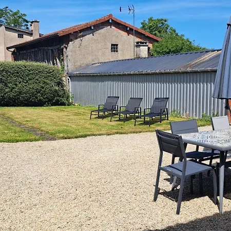 펜션 Maison De Village A Deux Pas Du Du Der